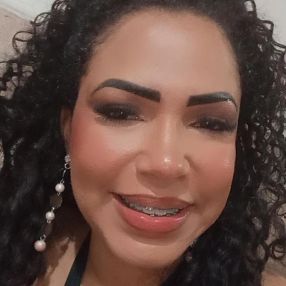 Cintia, Babá em Cachoeiro de Itapemirim