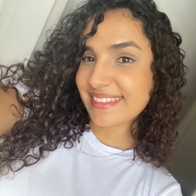 Anne, Babá em Poá