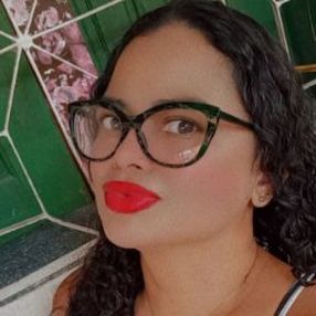 Elivânia, Babá em Manacapuru