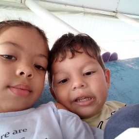 Caroline, Família em Ponta Grossa