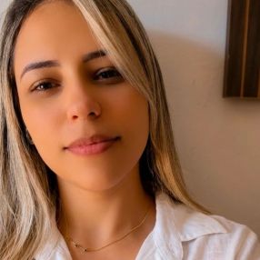 Liliane, Babá em Paranavaí