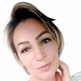Valéria l, Babá em Brasília