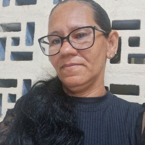 Maria, Babá em Feira Nova