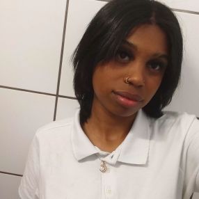 Lara, Babá em São Lourenço
