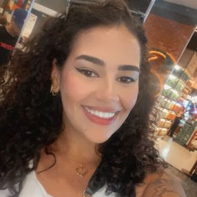 Thalita, Babá em Pará de Minas