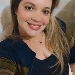 Wyara, Babysitter in Resende