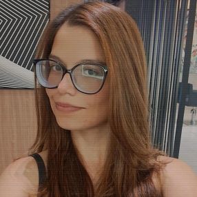 Evellyn, Babá em Tubarão