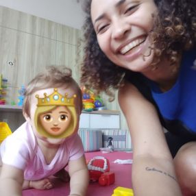 Karina Santoni, Babysitter in Florianópolis