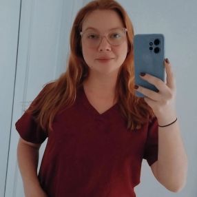 Andressa, Babá em Bauru