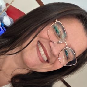 Sabrina, Babá em Poços de Caldas