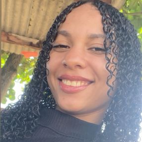 Geovana, Babá em Barra dos Coqueiros