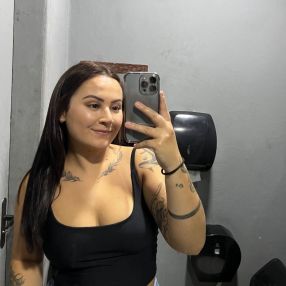 EDUARDA, Babá em Tijucas