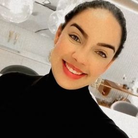 Rayane, Babá em Recife