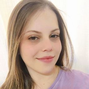 Gabriela, Babá em Joaçaba