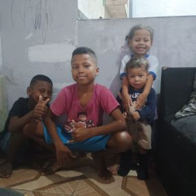 Carolyne, Família em Duque de Caxias