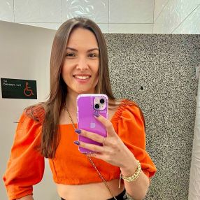 Rafaela, Babá em Novo Gama