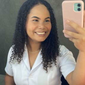 Larissa, Babysitter in Armação dos Búzios