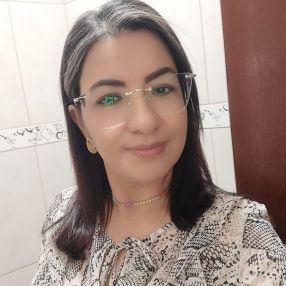 Elis, Babá em Carapicuíba