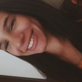 Laisa Vitória, Babá em Balneário Gaivota