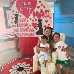Thais, Família em Pedra Preta