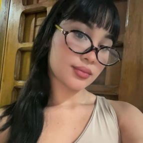 Karolayne, Babysitter in Pilar