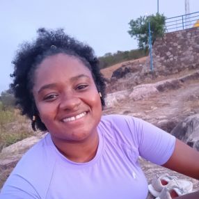 Milena, Babá em Serrinha
