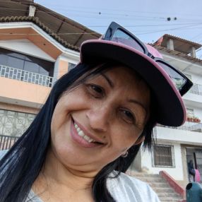 Yenny, Babá em Cocal do Sul
