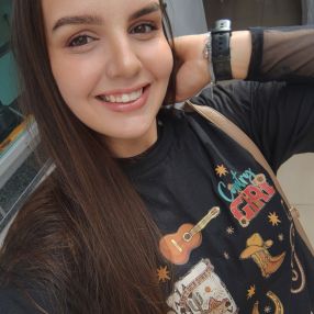 Camila, Babá em Amparo
