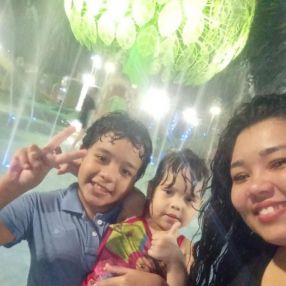 Íris, Família em Manaus