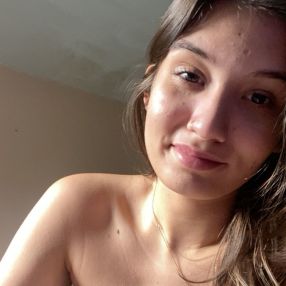 Emilly, Babá em Unaí