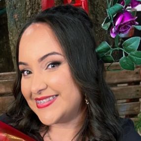 Beatriz cardoso guimaraes da, Babá em Três Lagoas