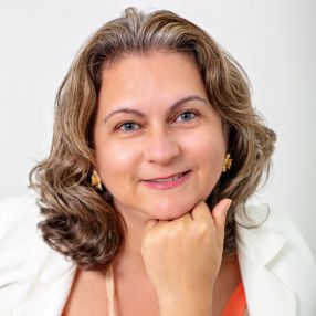 Marcia Pedagoga, Babysitter in Joinville