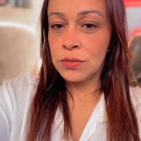 Bruna, Babá em Poços de Caldas