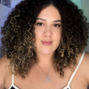 Gabriela, Babá em Itabira