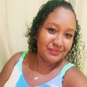 Elisângela dos Santos Nascimento, Babá em Camaçari
