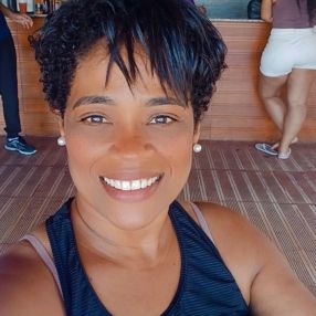 Marcia, Babá em Camaçari