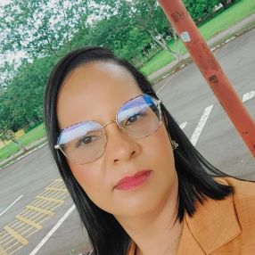 Lorena, Babysitter in Senador Canedo