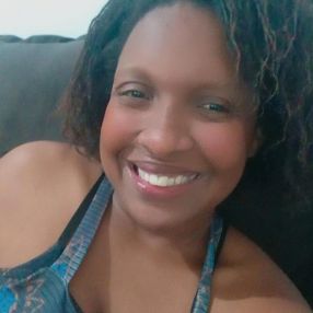 Micaellen Santos de, Babá em Três Rios