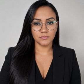 Rafaela, Babá em Anápolis