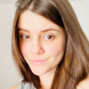 Stefani, Babá em São José dos Campos