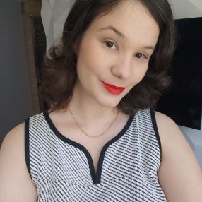 Mirella, Babysitter in Curitiba
