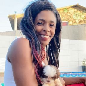 Vania, Babá em São Gonçalo