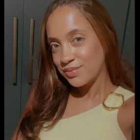Gabriela, Babá em Capivari de Baixo
