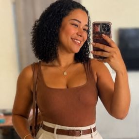 Vanessa, Babá em Queimados