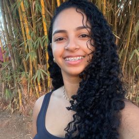 Beatriz Silva e, Babá em Senador Canedo