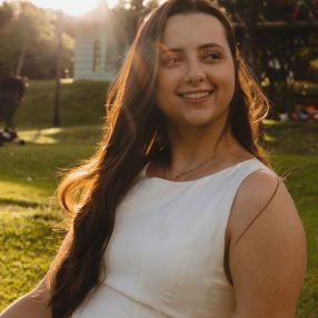 Leticia, Babá em Itaberaí