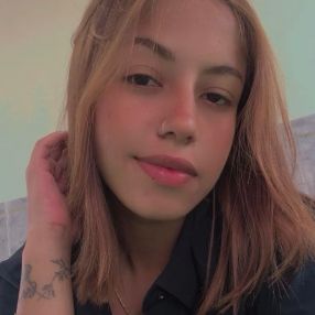 Letícia, Babá em Arapiraca