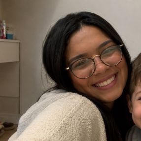 Steffany Vitoria, Babá em Camboriú