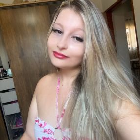 Lara, Babá em Monte Aprazível