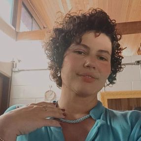 Luana, Babá em Ibiúna